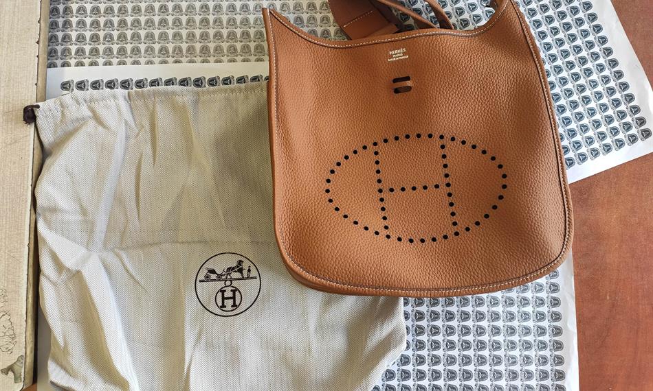 2020-8-26-922kabelka Hermes.jpg